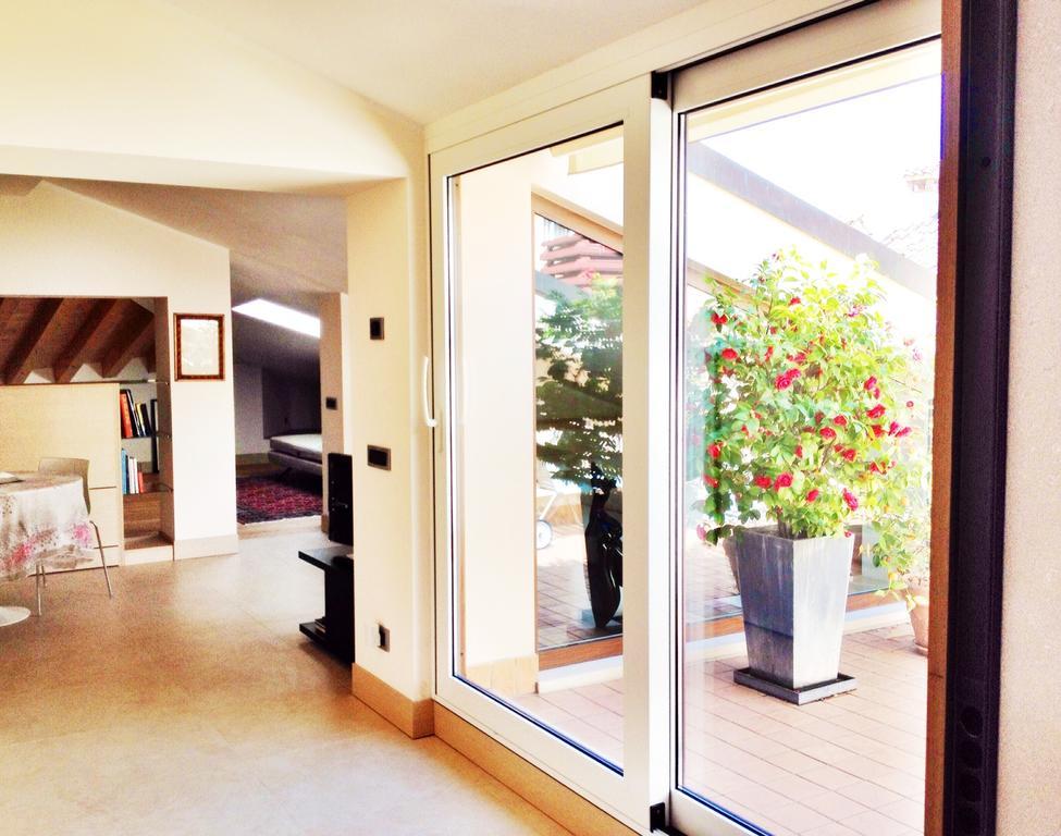 Apartamento La Terrazza Sull'Arena Verona Habitación foto