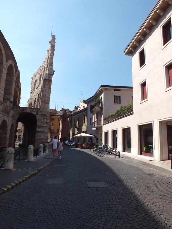 Apartamento La Terrazza Sull'Arena Verona Exterior foto
