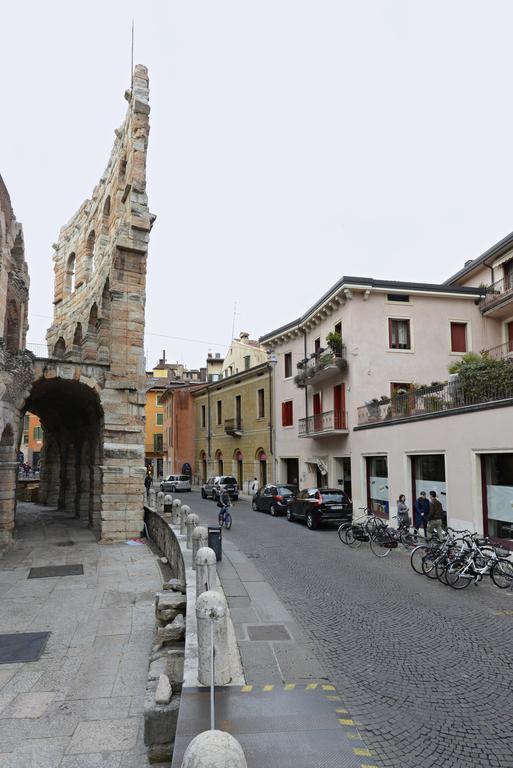 Apartamento La Terrazza Sull'Arena Verona Exterior foto