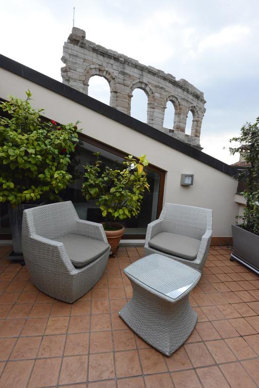 Apartamento La Terrazza Sull'Arena Verona Exterior foto