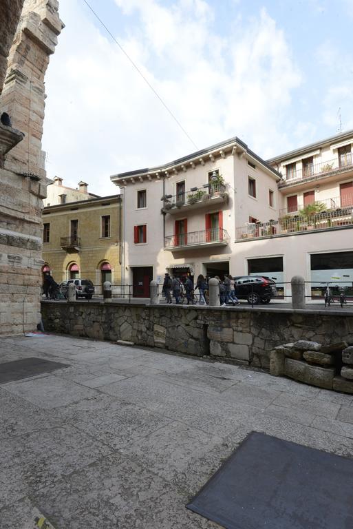 Apartamento La Terrazza Sull'Arena Verona Exterior foto