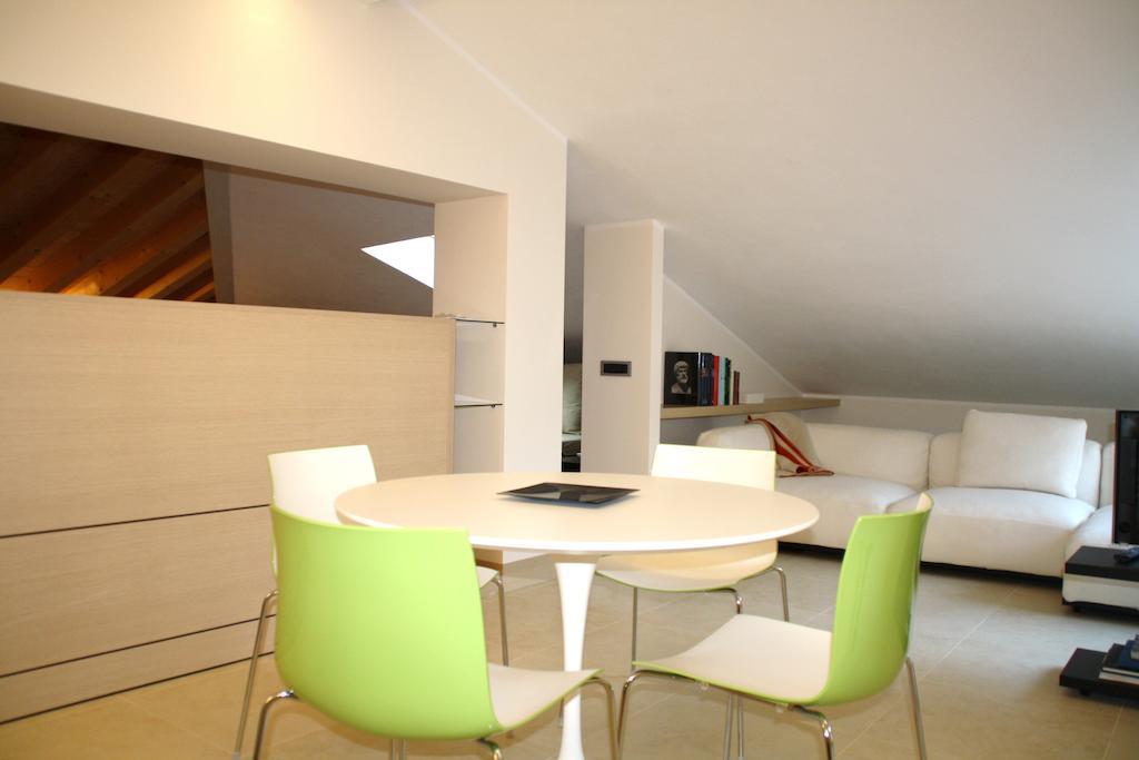 Apartamento La Terrazza Sull'Arena Verona Habitación foto