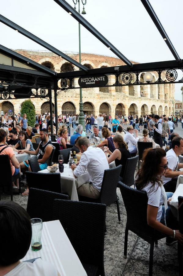 Apartamento La Terrazza Sull'Arena Verona Exterior foto